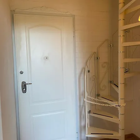 Appartement Elle - Giardino, Parking E Bus Per Il Centro *