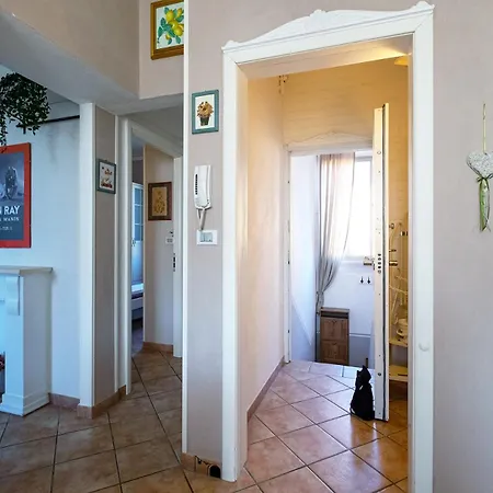 Appartement Elle - Giardino, Parking E Bus Per Il Centro