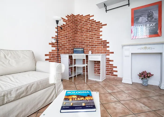 Lägenhet Elle Home: Comfort E Comodo Al Centro Bologna