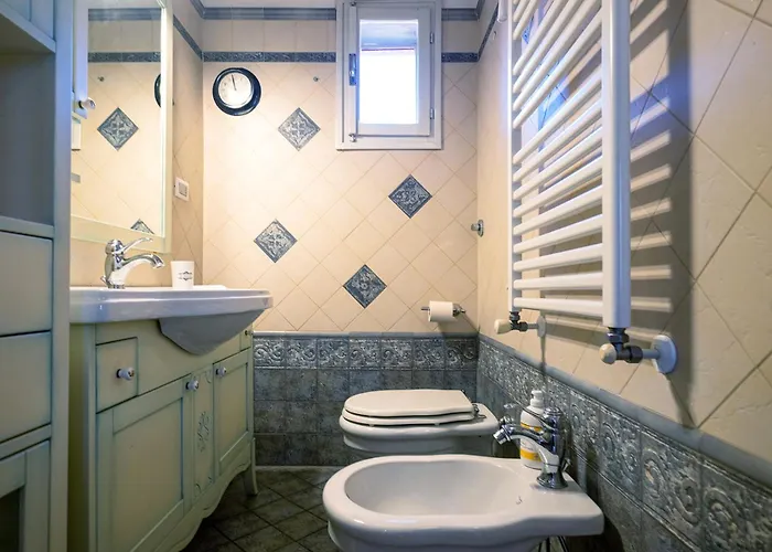 Lägenhet Elle Home: Comfort E Comodo Al Centro *